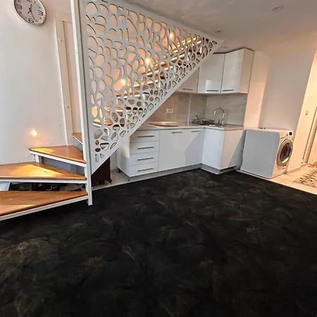 Latin Bridge Apartment *